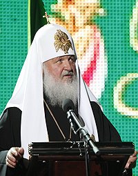 Во встрече Святейшего Патриарха Кирилла с молодежью в Ледовом дворце северной столицы приняли участие свыше восьми тысяч человек